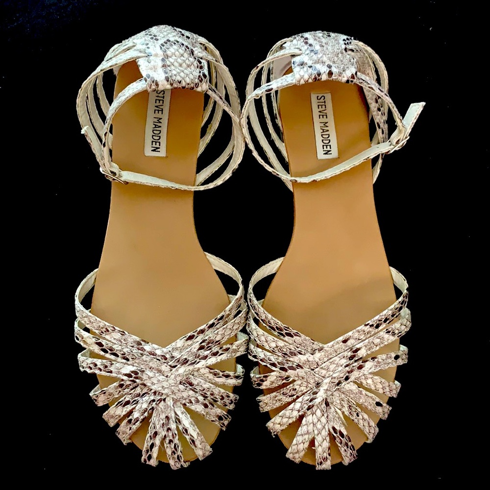 Steve Madden Sandals Size 10 Snake Print